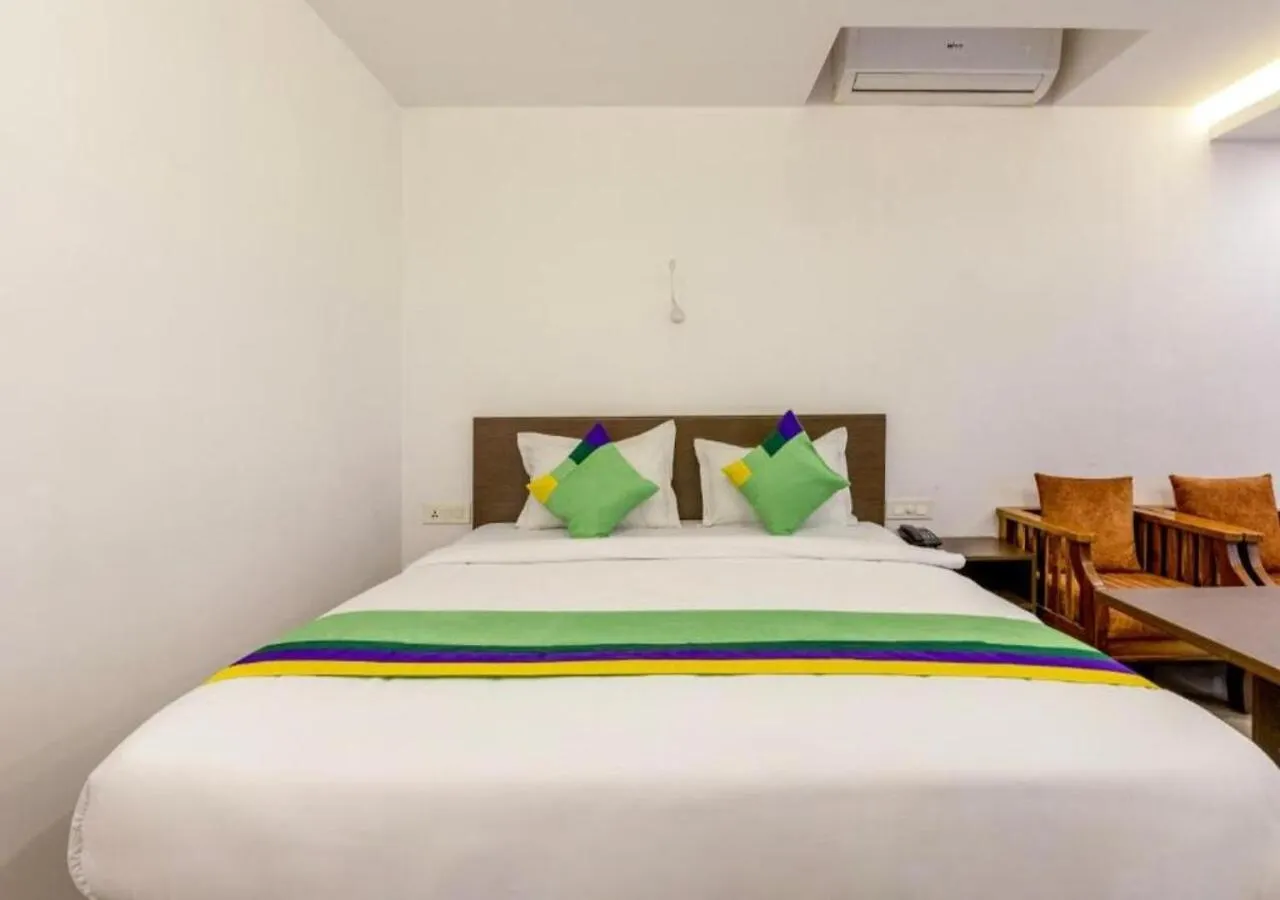 Airport Avenue Plaza Hotel Nedumbassery